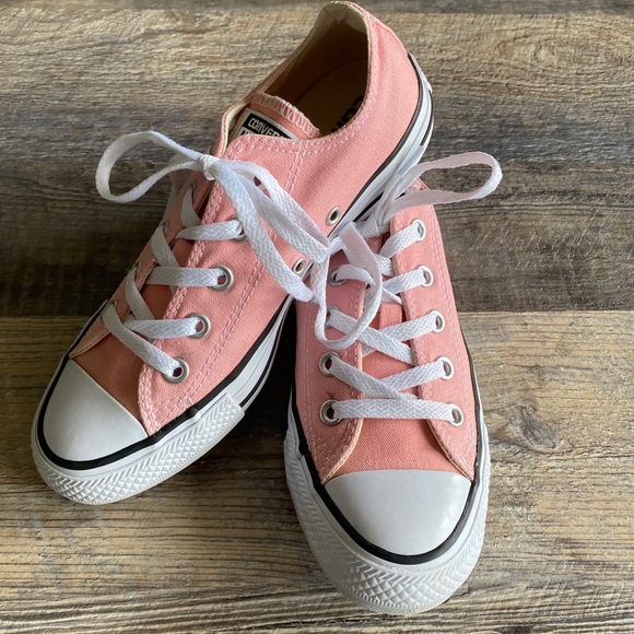 pink canvas converse
